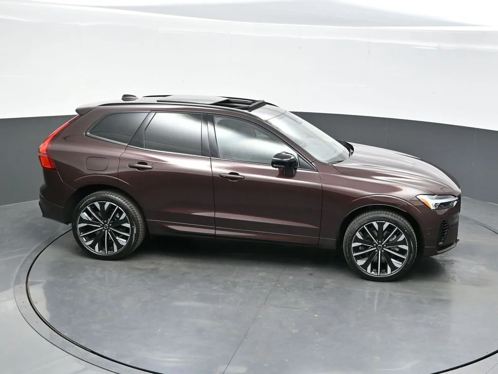 New 2026 Mulberry Red Volvo T8 Ultra image 36