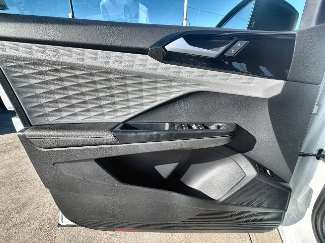 2024 Volkswagen Taos S - Photo 19