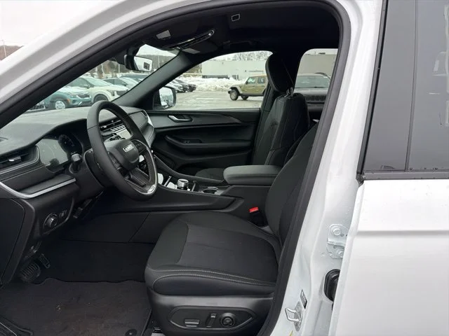 New 2026 White Jeep Laredo X image 16