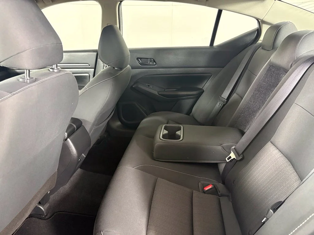 Used 2024 Silver Nissan 2.5 SV image 35