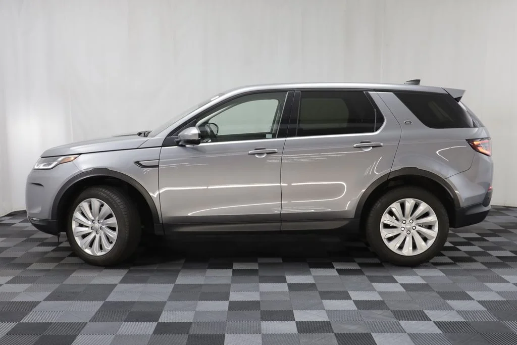 Used 2020 Gray Land Rover SE image 4