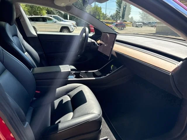 Used 2018 Red Metallic Tesla Long Range image 9