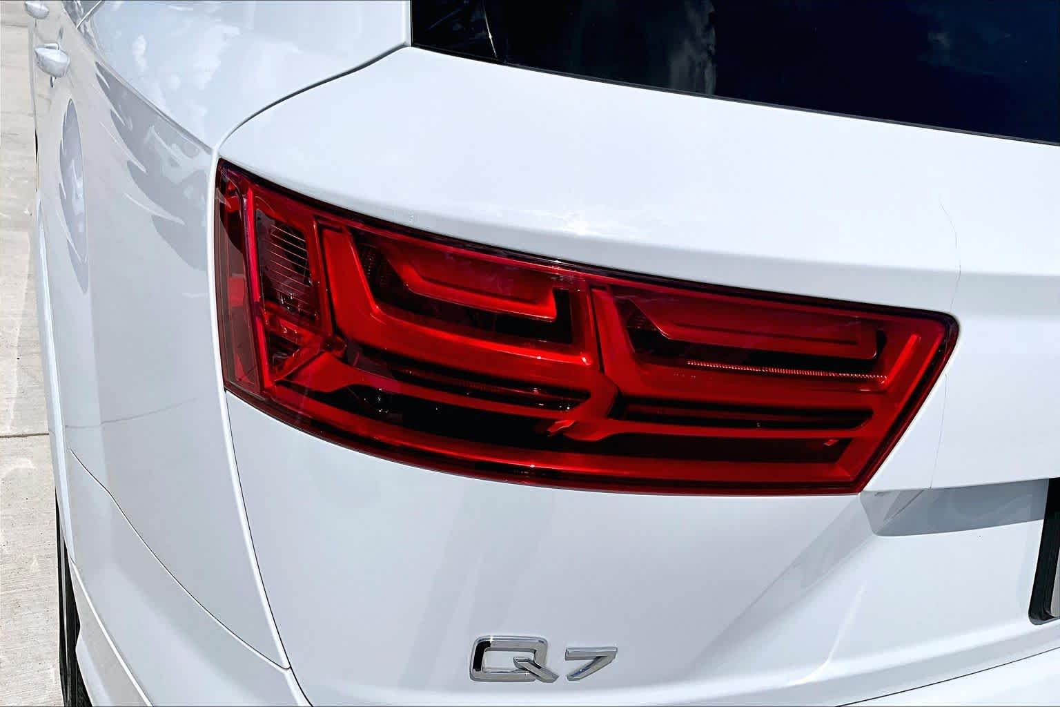 Used 2019 Glacier White Metallic Audi Prestige image 27