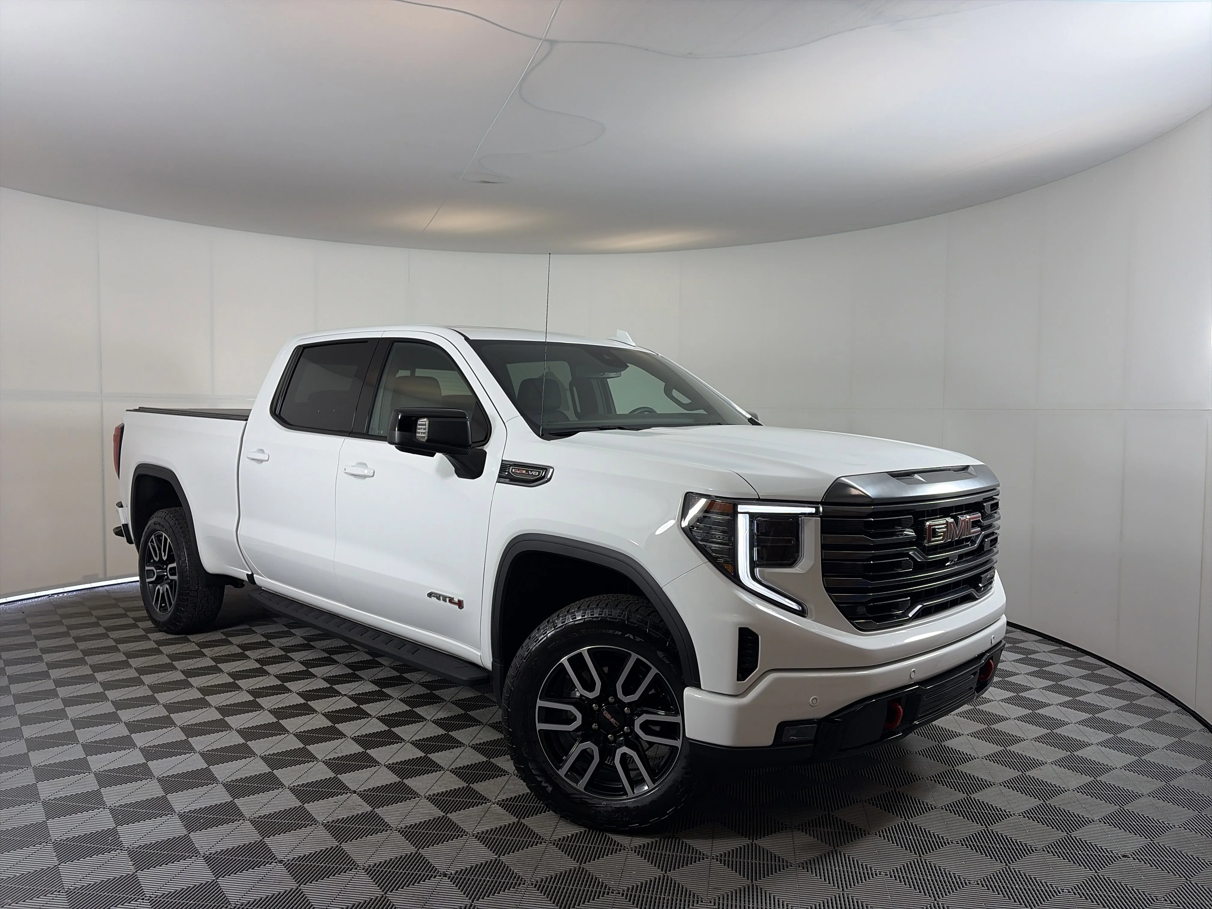 2024 GMC Sierra 4WD Crew Cab Short Box AT4's photo