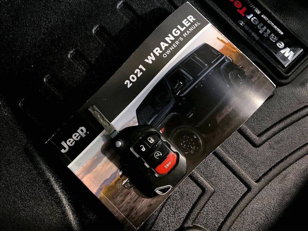 Used 2021 Gray Jeep Unlimited Rubicon image 32
