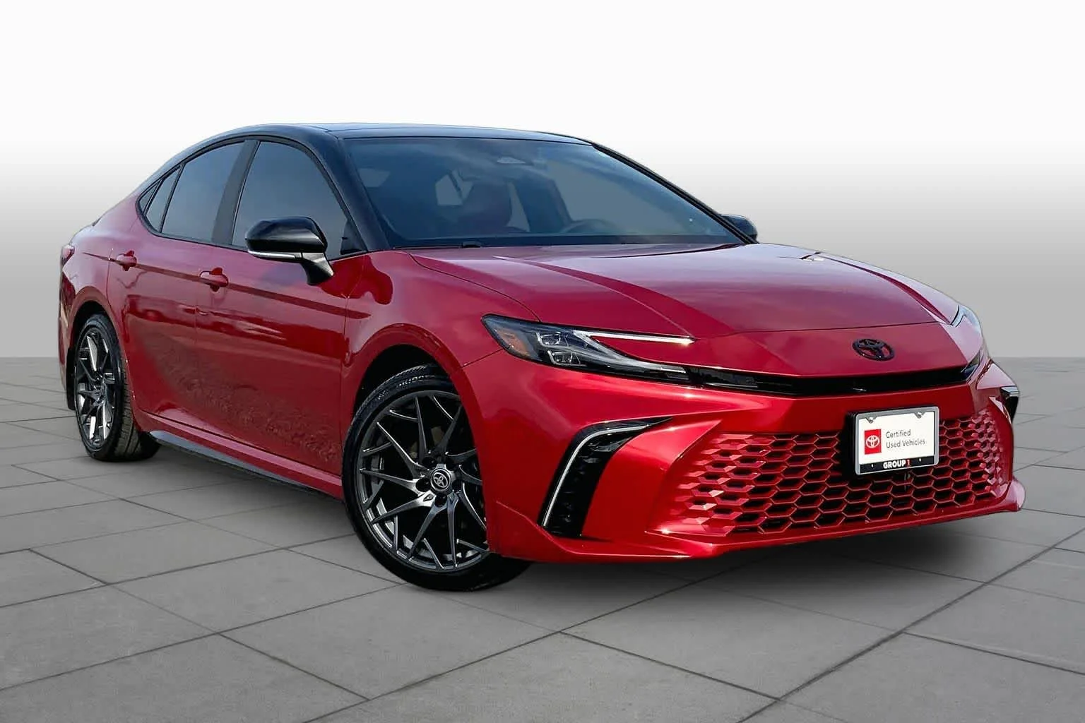 Used 2026 Supersonic Red w/Midnight Black Metallic Roof Toyota XSE image 3