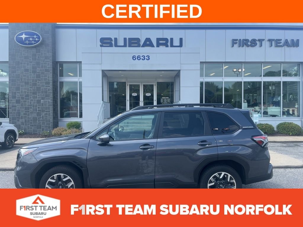 2025 Subaru Forester Premium's photo