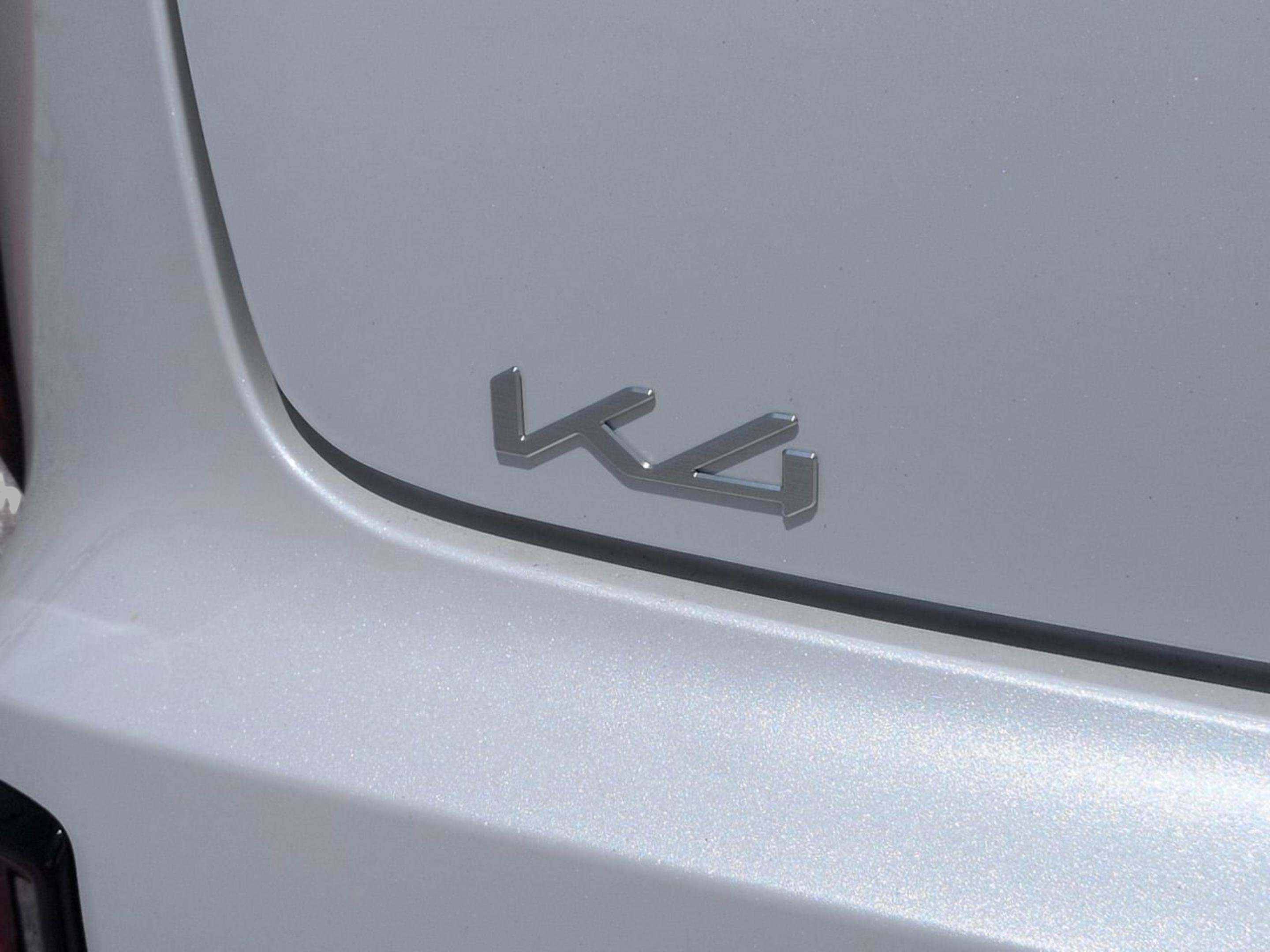 New 2026 Snow White Pearl Kia GT-Line image 14