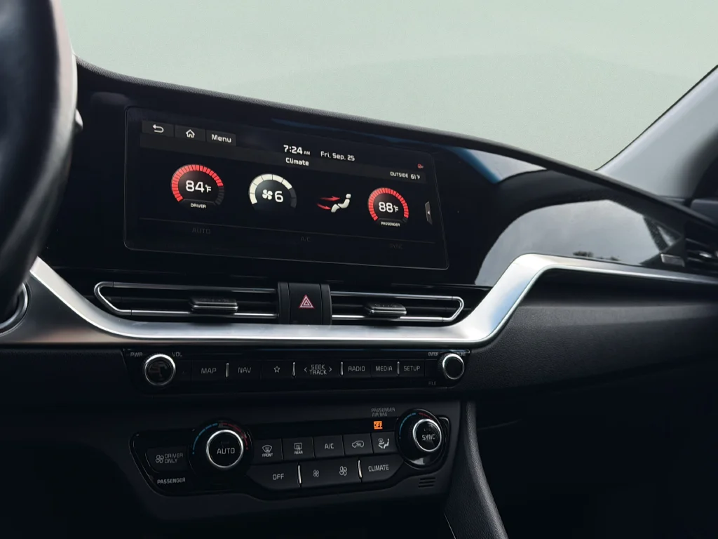 Used 2020 Horizon Blue Kia EX Premium image 19