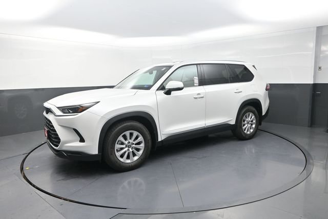 Used 2026 Beige Toyota XLE image 38