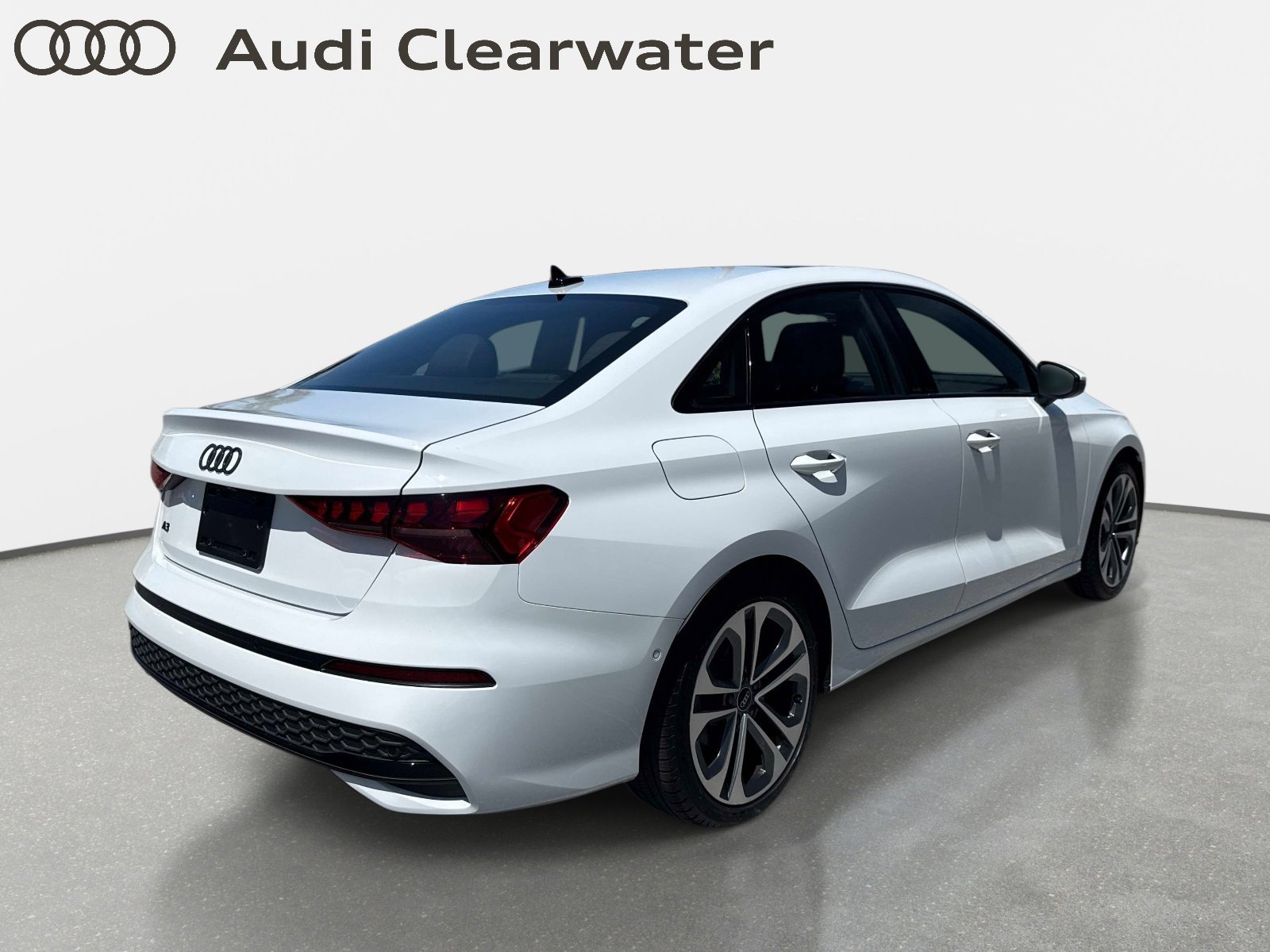 View vehicle photo 3
