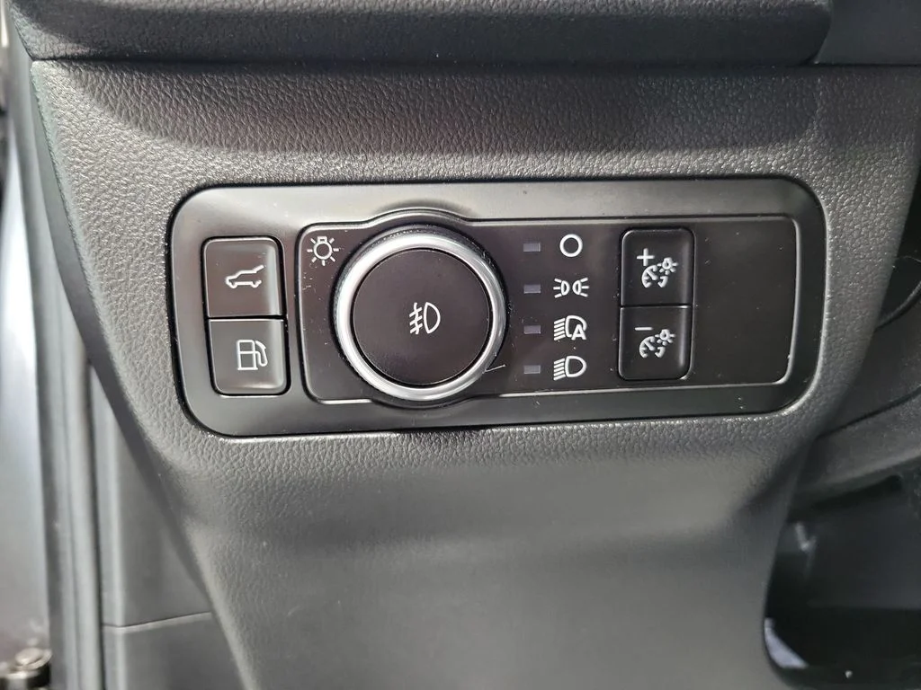 Used 2023 Gray Ford ST-Line Elite image 33