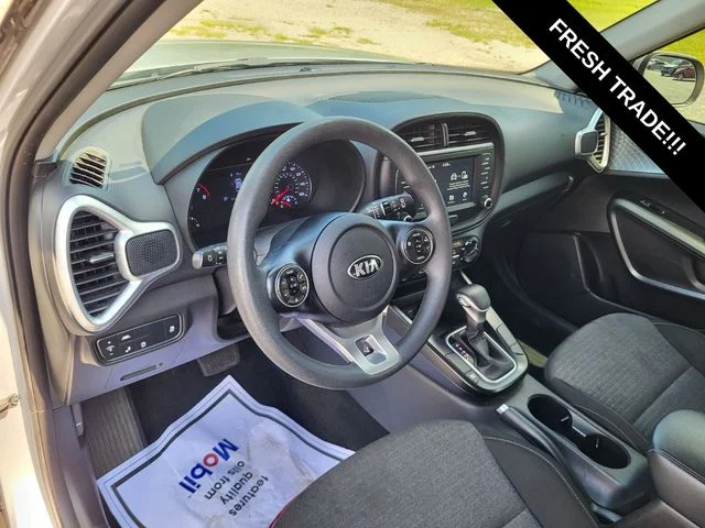 Used 2021 Silver Kia S image 9