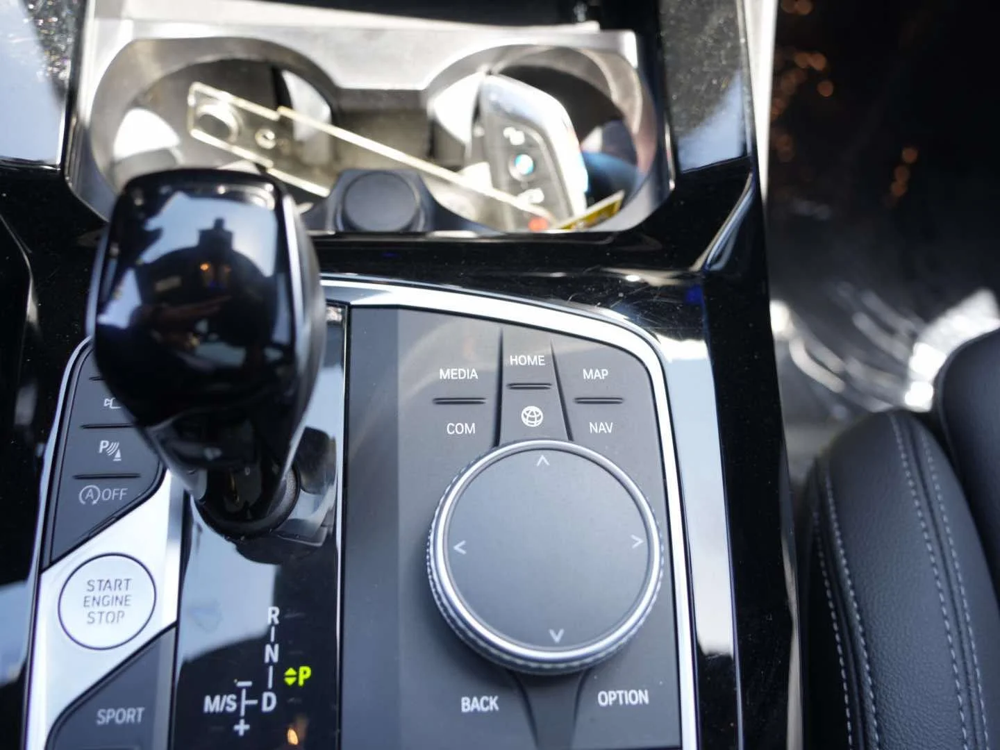 Certified Used 2023 Brooklyn Grey Metallic BMW sDrive30i Sports Activity Vehicle South Africa image 23