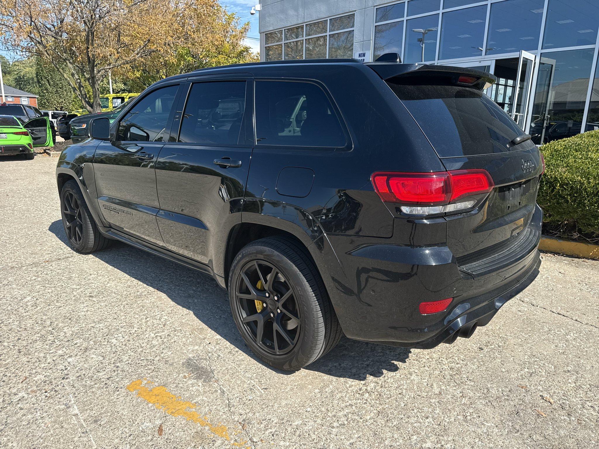 Used 2020 Diamond Black Crystal Pearlcoat Jeep Trackhawk image 6