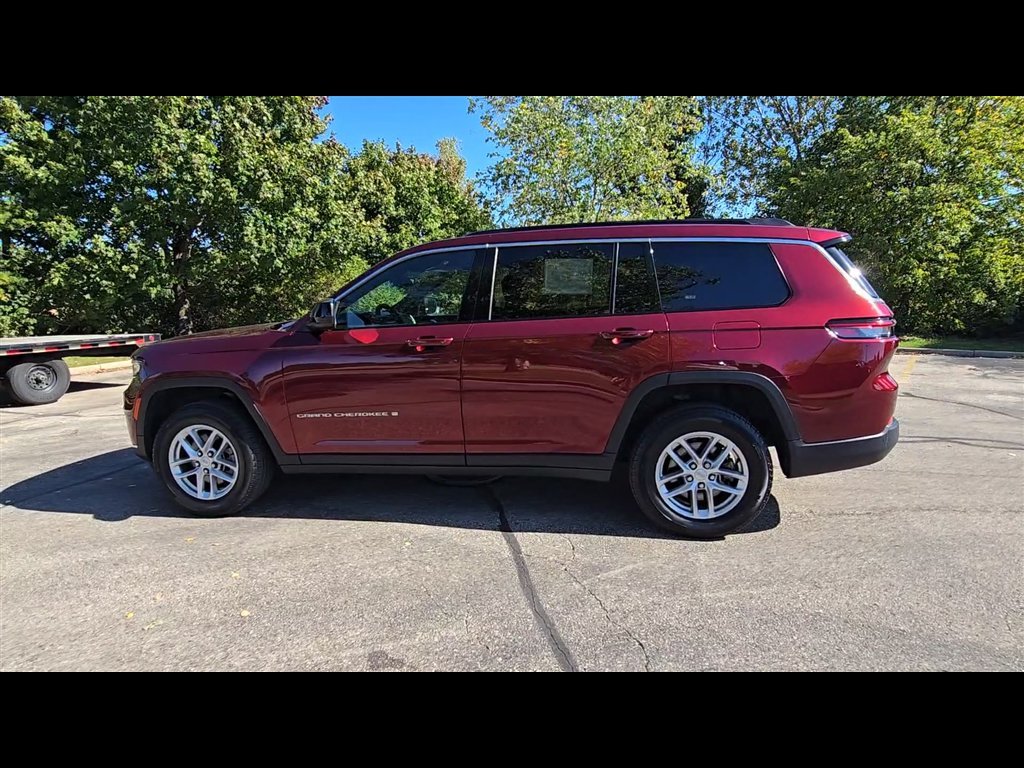 Certified Used 2025 Red Jeep Laredo image 7