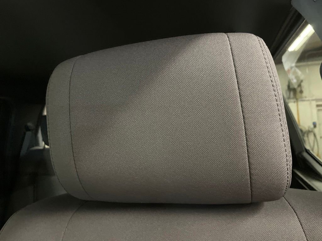 2026 Toyota Tundra SR5 - Photo 13