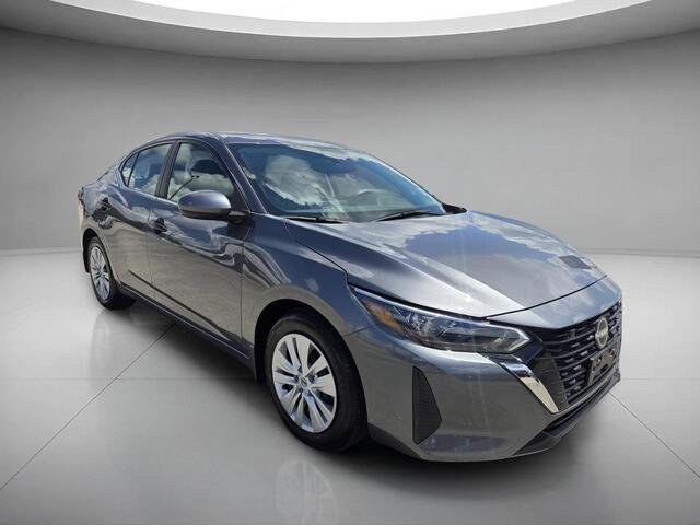 Used 2025 Gun Metallic Nissan S image 7