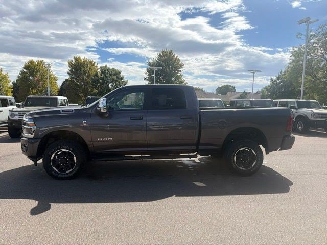 Used 2025 Granite Crystal Clearcoat Metallic Ram Laramie image 5