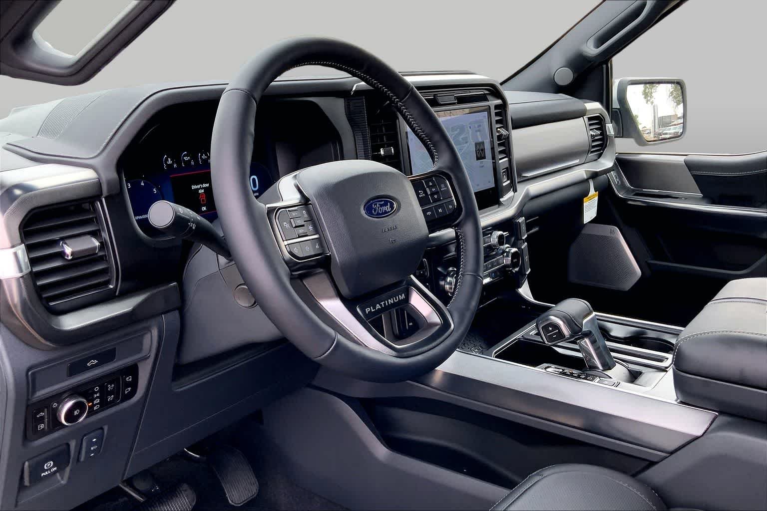 New 2026 Star White Metallic Tri-Coat Ford Platinum® image 8