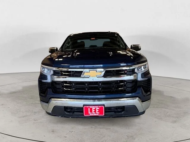Used 2023 Blue Metallic Chevrolet LT image 9