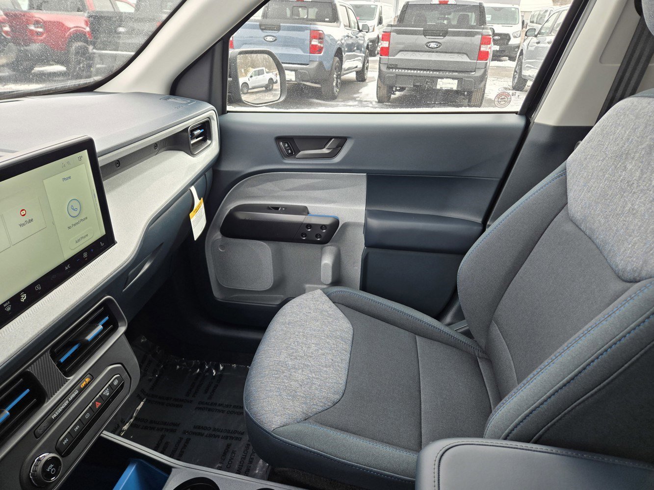 New 2026 Shadow Black Ford XLT image 10