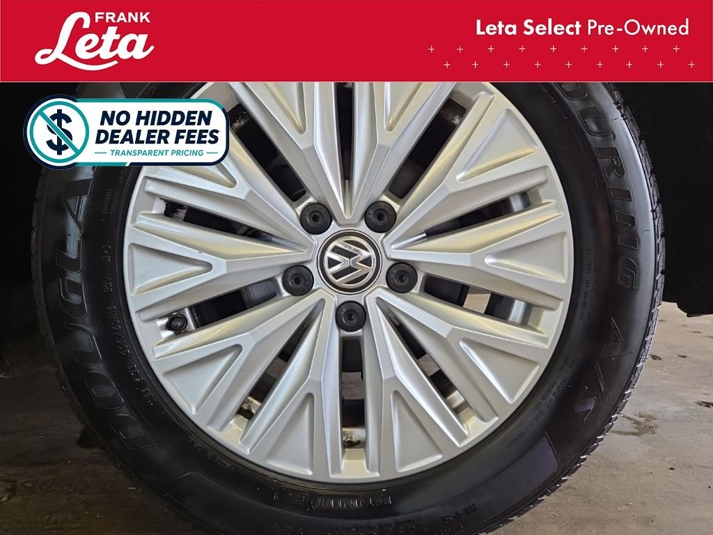 Used 2019 Black Uni Volkswagen  image 15