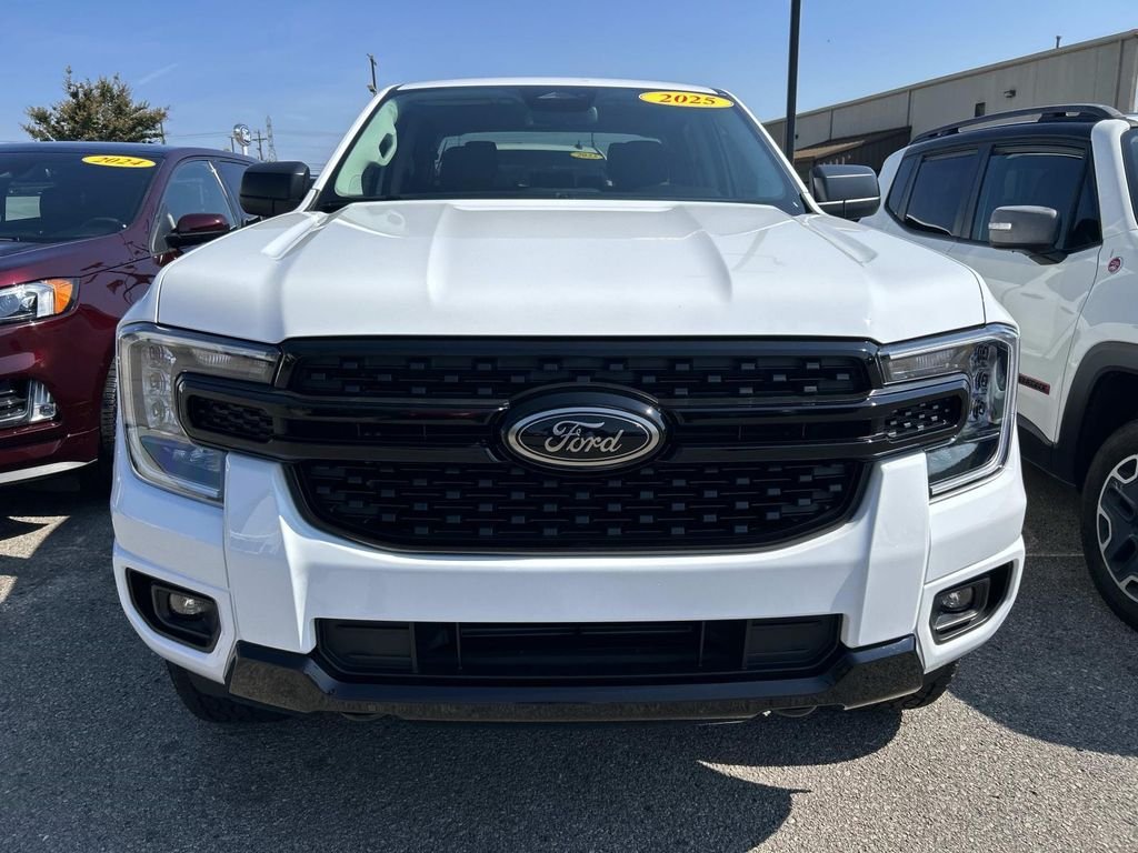 Used 2025 Oxford White Ford XLT image 6
