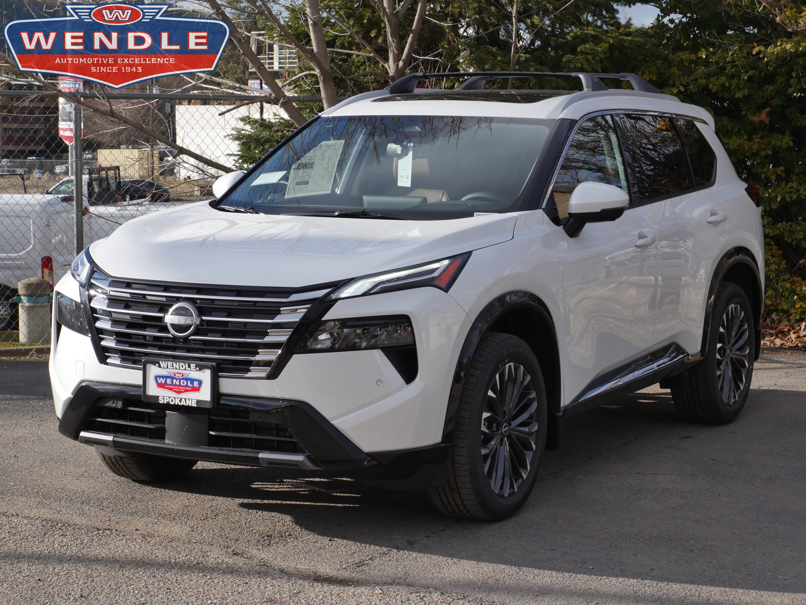 New 2026 Everest White Pearl TriCoat Nissan Platinum image 1
