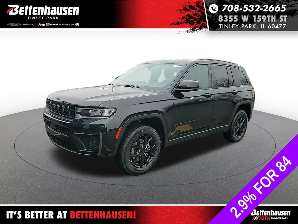 New 2026 Diamond Black Crystal Pearl-Coat Exterior Paint Jeep Laredo image 10