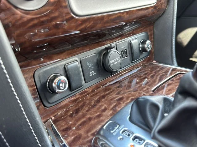 Used 2019 Blue Nissan Platinum image 27
