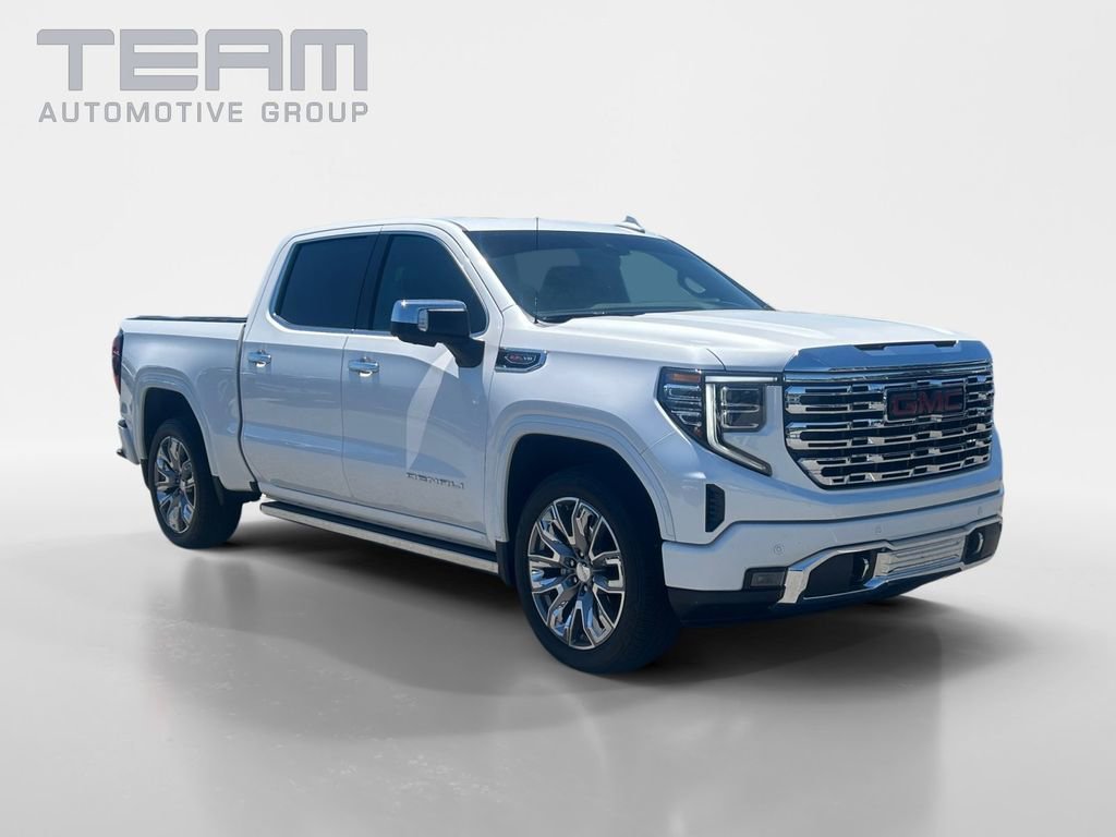 2023 GMC Sierra 4WD Crew Cab Short Box Denali's photo