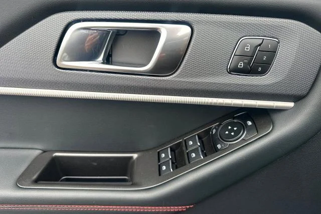 New 2026 Carbonized Gray Metallic Ford ST-Line image 33