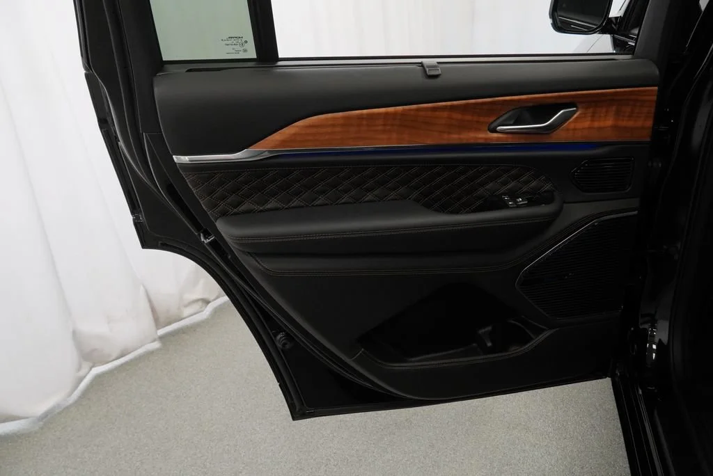 2024 Jeep Grand Cherokee L Summit Reserve - Photo 29