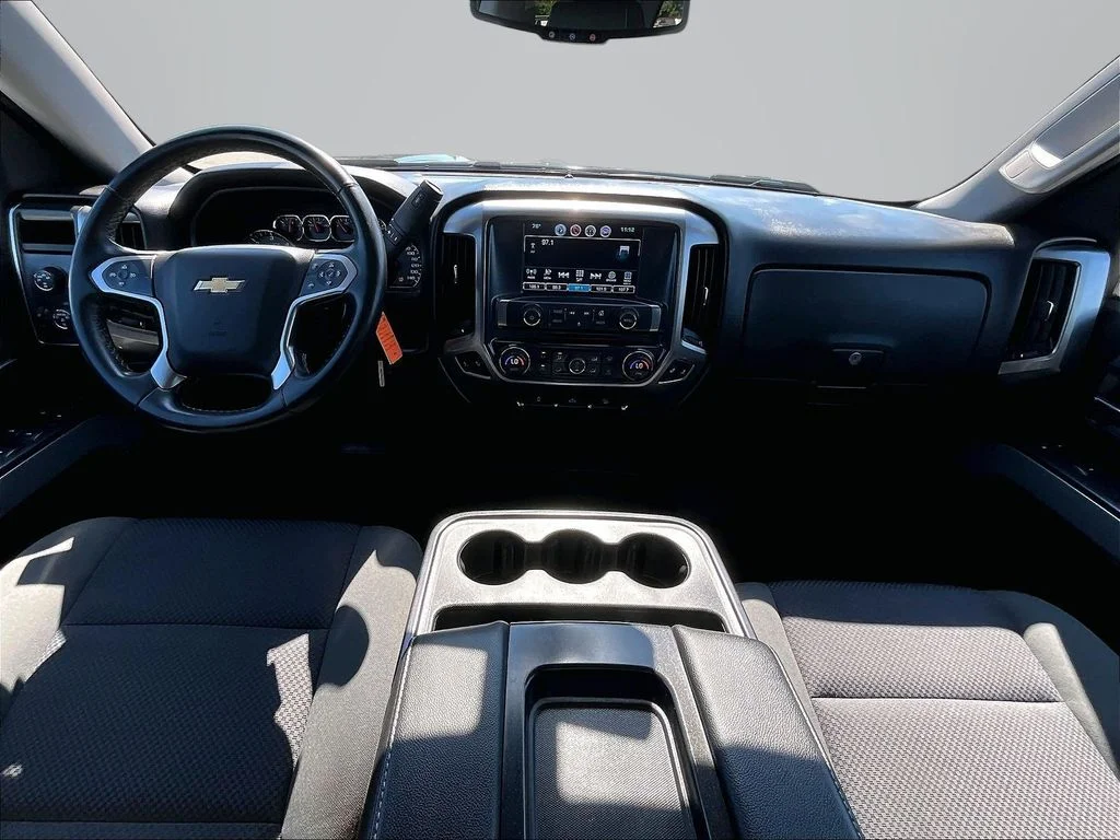 Used 2016 Black Chevrolet LT image 17