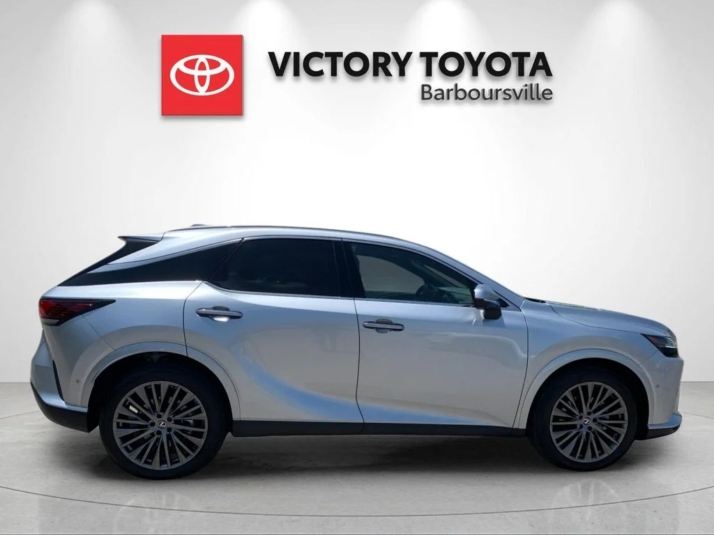 Used 2025 Silver Lexus 350 Luxury image 6