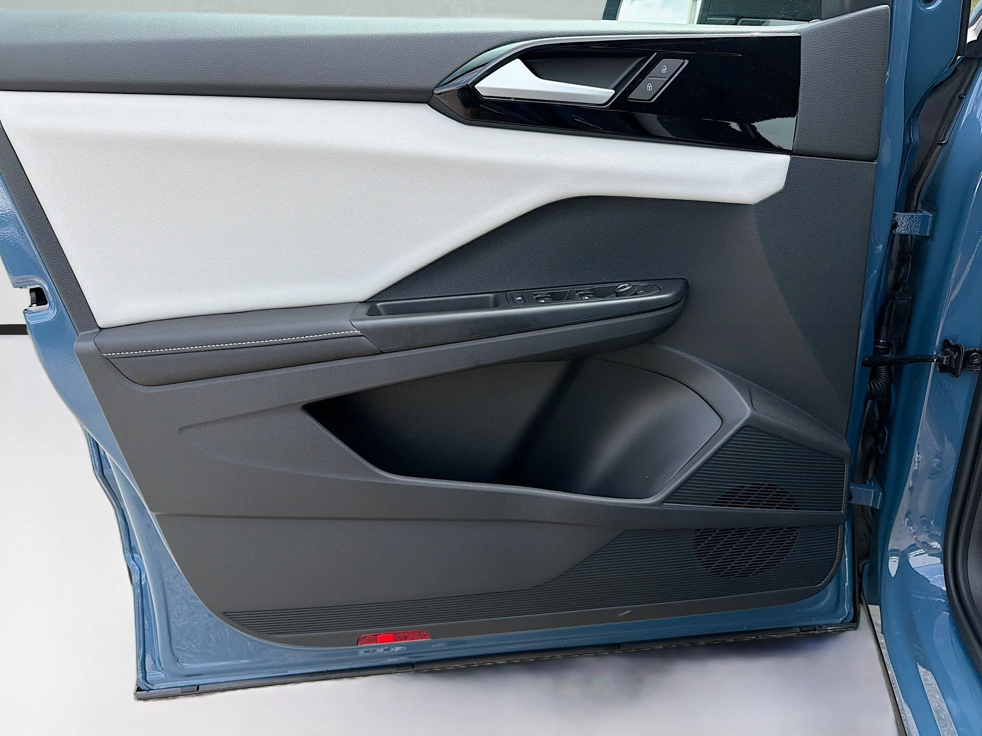 New 2026 Blue Volkswagen S image 20