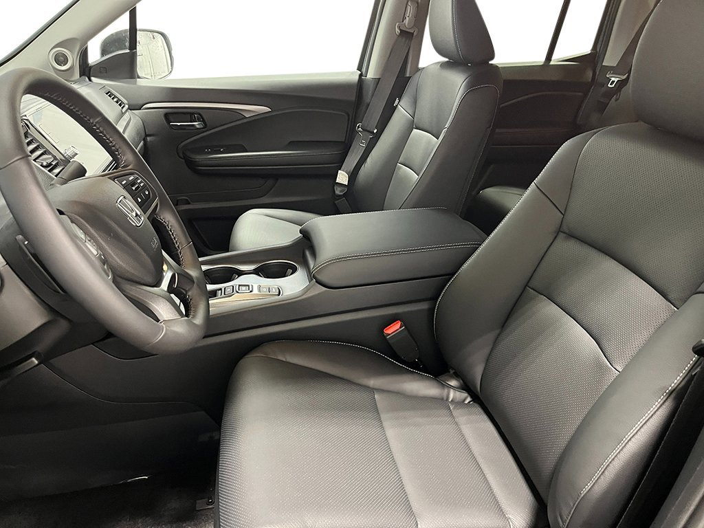 New 2026 Platinum White Pearl Honda RTL image 12