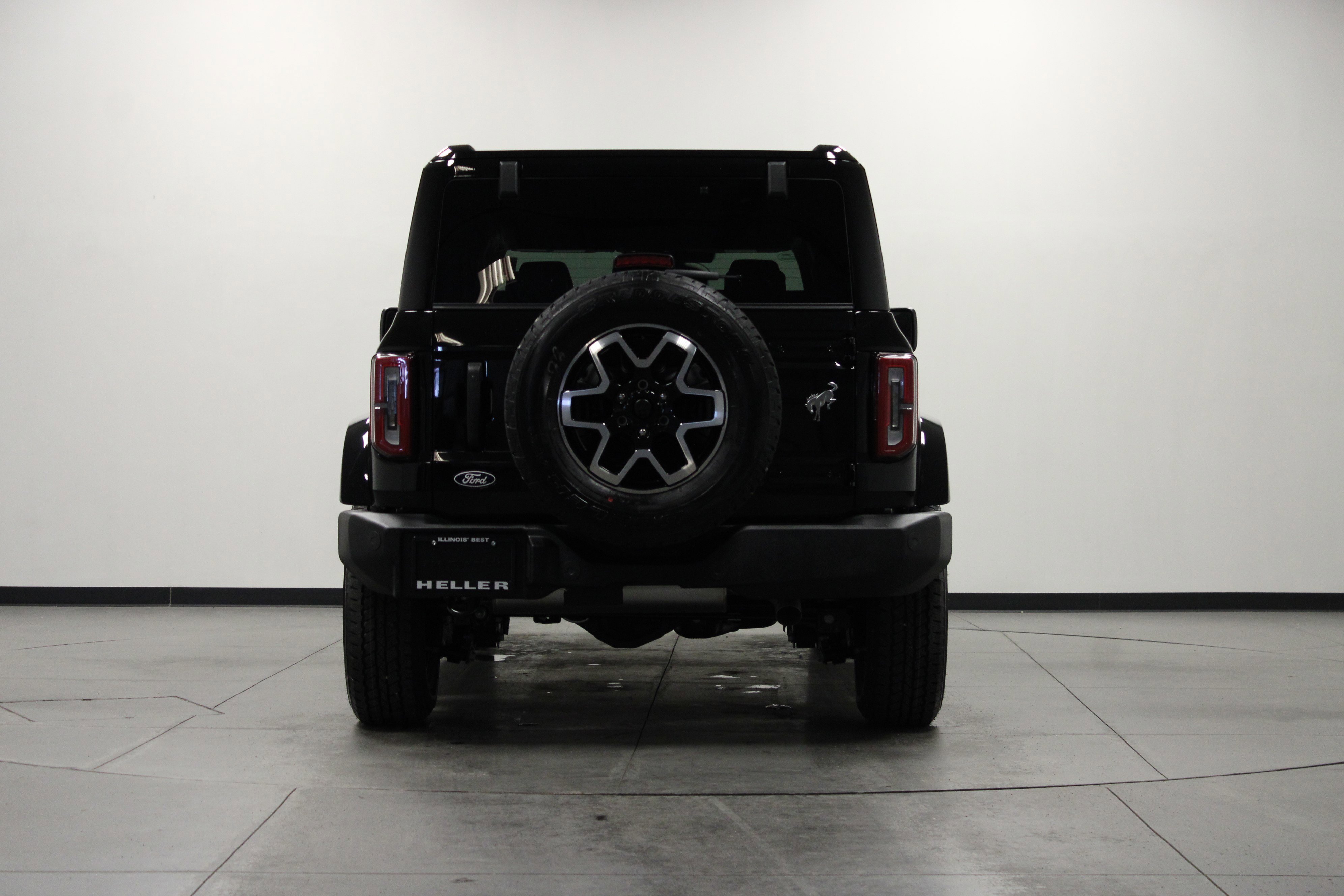New 2026 Shadow Black Ford Outer Banks image 5
