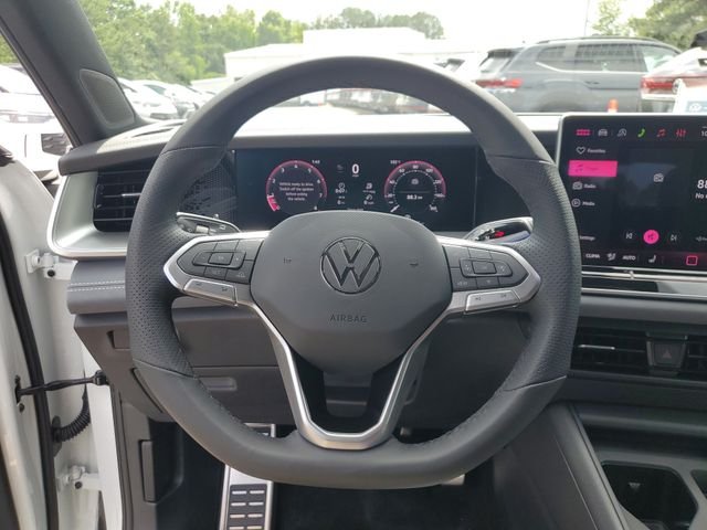 New 2026 White Volkswagen SE R-Line Black image 25