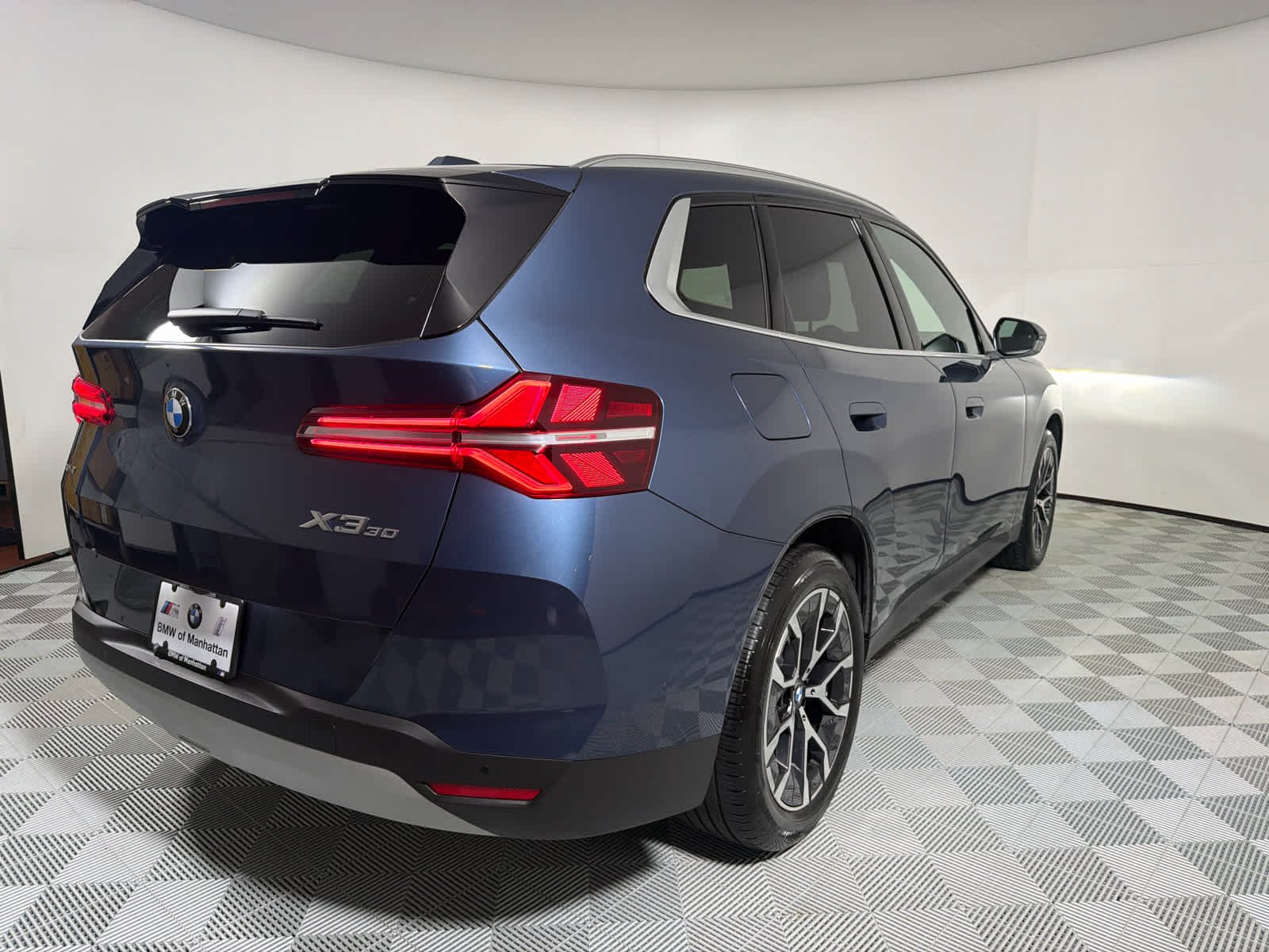 Used 2026 Arctic Race Blue Metallic BMW 30 xDrive image 5