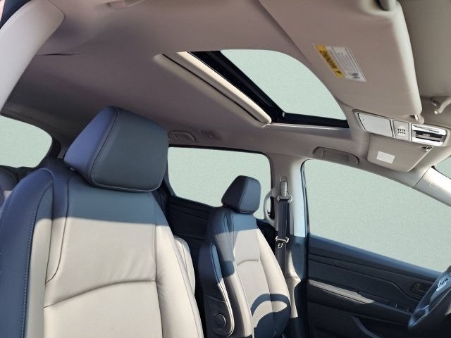 New 2026 Platinum White Pearl Honda EX-L image 12