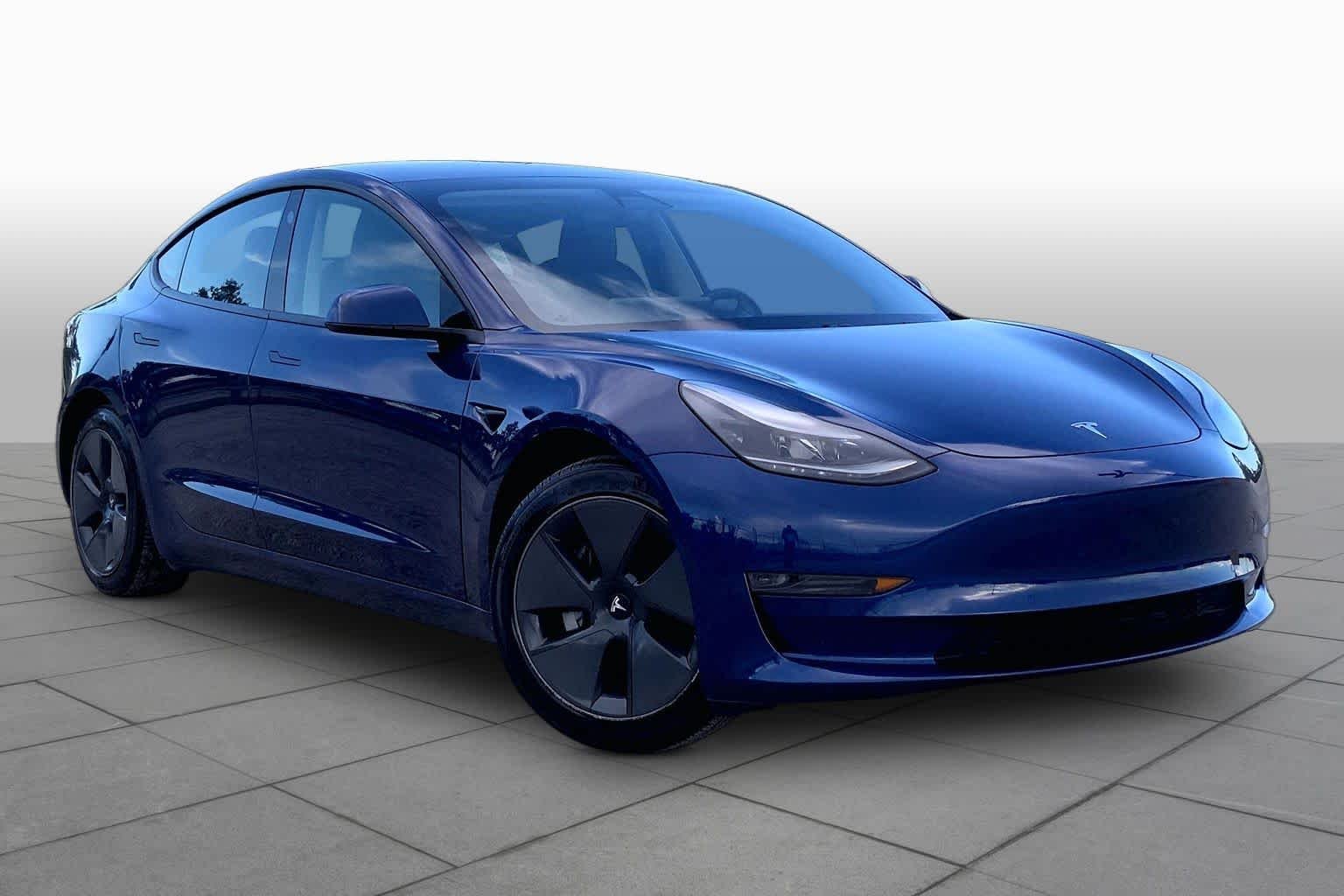 Pre-Owned 2021 Tesla Model 3 Standard Range Plus