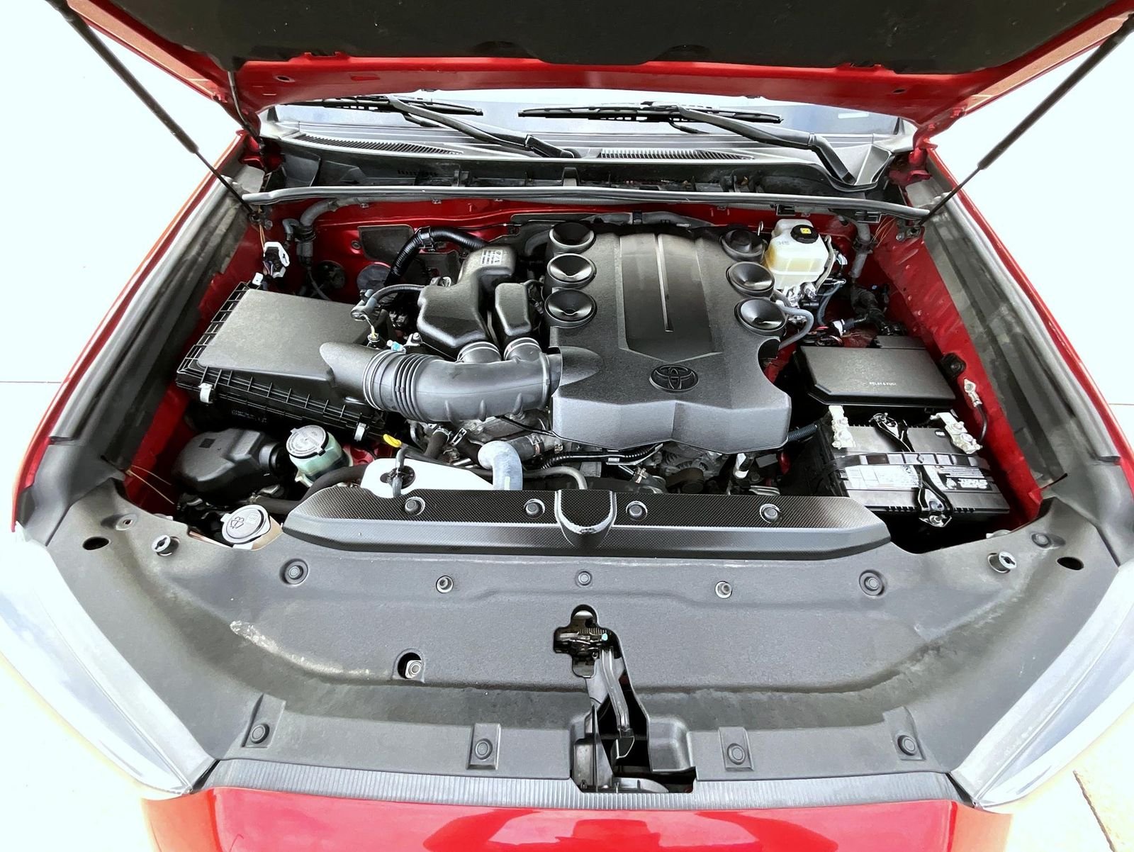 Used 2017 Red Toyota SR5 image 27