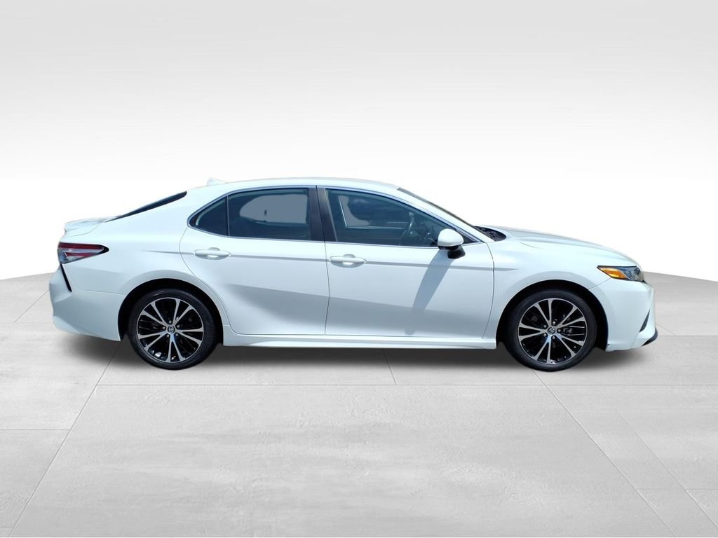 Used 2020 Super White Toyota SE image 26