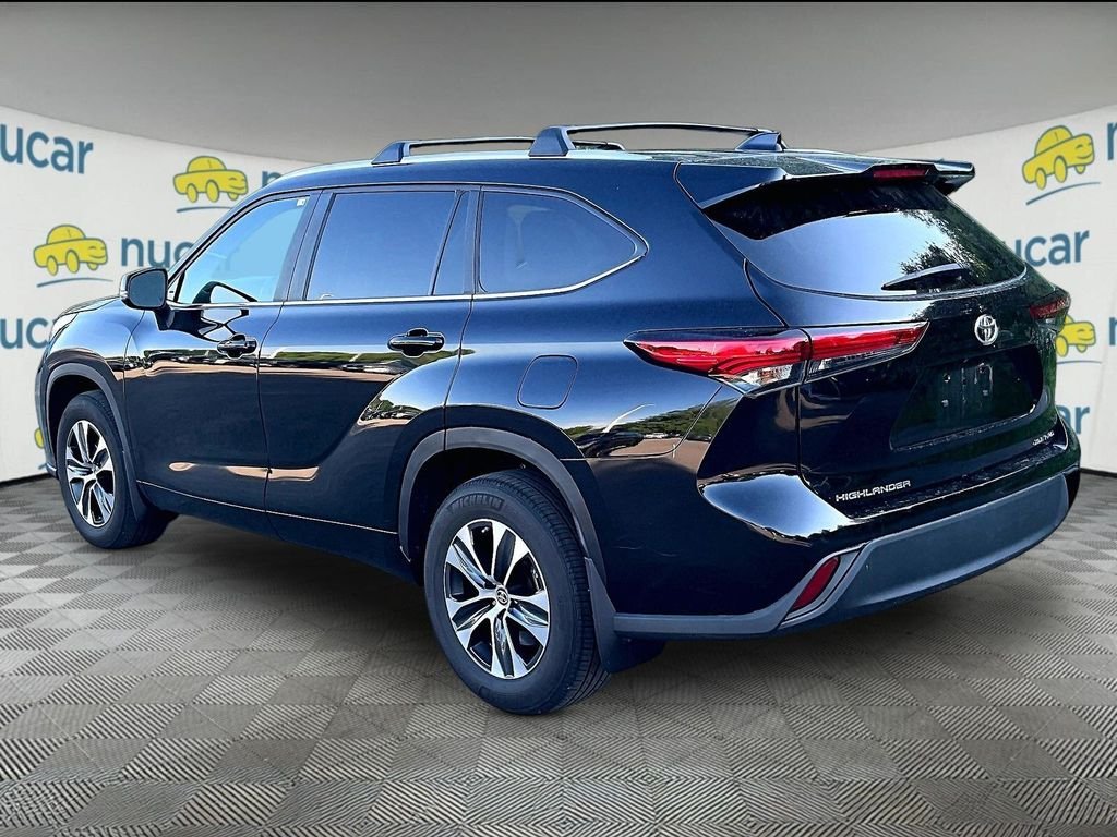 Used 2023 Black Toyota XLE image 5