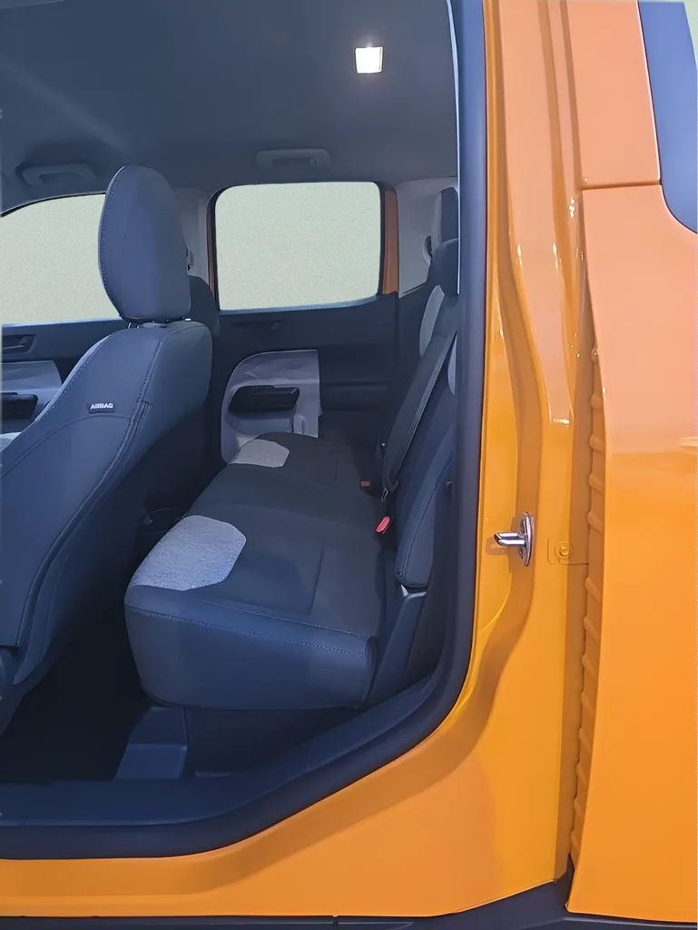 New 2026 Orange Fury Metallic Tri-Coat Ford XLT image 8