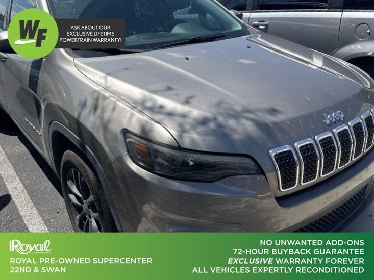 Used 2019 Beige Jeep Latitude Plus image 1