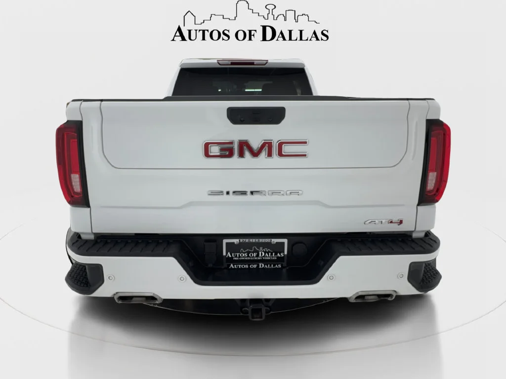 Used 2025 White GMC AT4 image 10