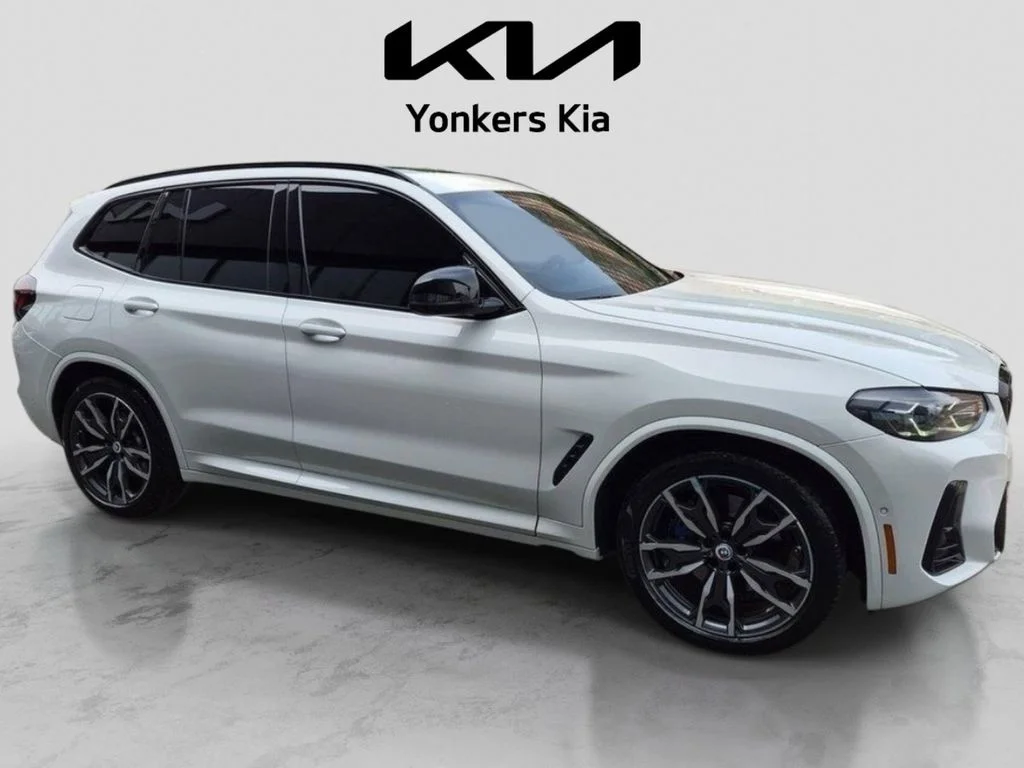 Used 2024 White BMW M40i image 6